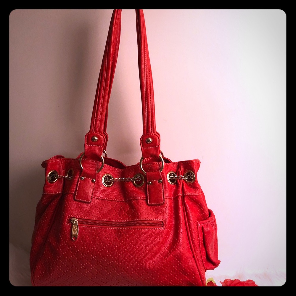 ‼️SOLD‼️☘️RED RHINESTONES AND STUDS HOBO HANDBAG☘️ - Picture 3 of 8